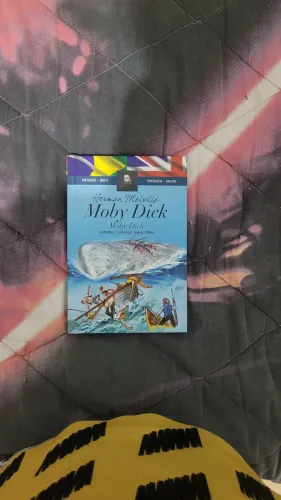 Livro Moby Dick - Herman Melville - Capa Dura Bilíngue PT/EN