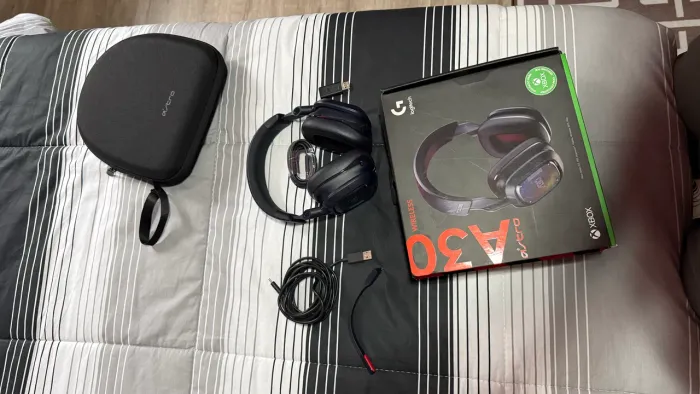 Headset Logitech G Astro A30 Wireless para Xbox e PC, Estado de Novo