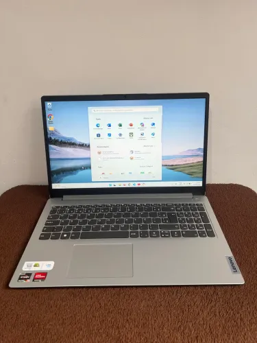 Notebook Lenovo com placa de video - Pronto para uso.