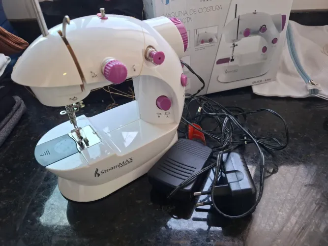 Máquina de costurar compacta steammax maxhome