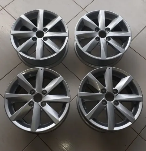 Rodas aro 14 4F original VW  Não troco 