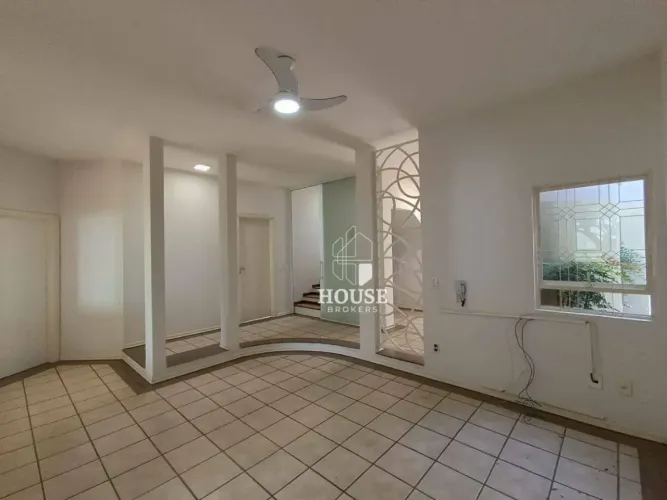 Sobrado com 3 dormitórios para alugar, 260 m² por R$ 3.880,00/mês - Desmembramento Furno -
