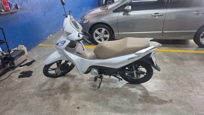 Biz zera somente 500 km.rodado