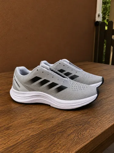 Tênis Masculino de Academia Corrida Caminhada leve R$130