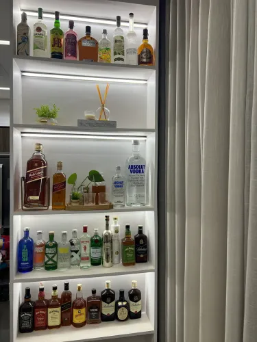 Vendo adega pessoal de wish, vodka e gin