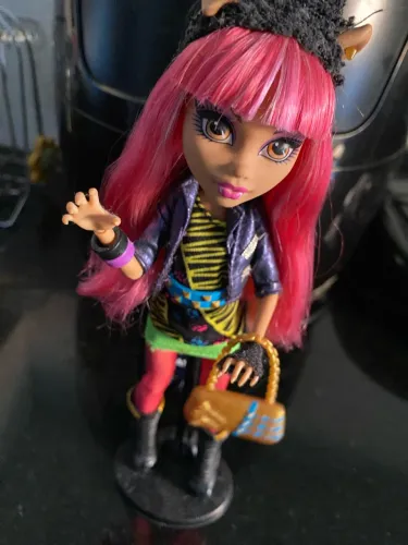 Monster high Howleen 13 desejos