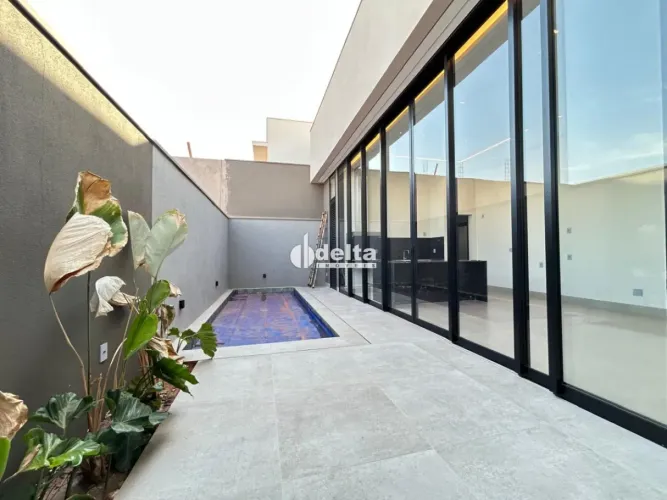 Casa em condomínio com 3 quartos, sendo suítes, disponível para venda no bairro Laranjeira