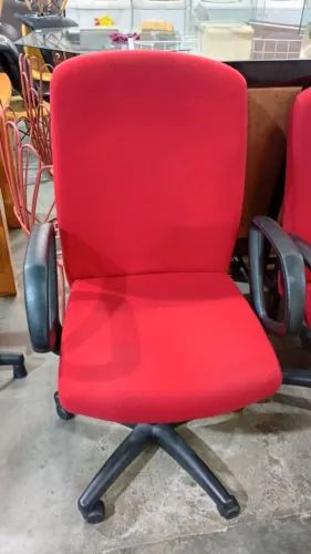 Cadeira de Escritorio C/ Rodinhas
