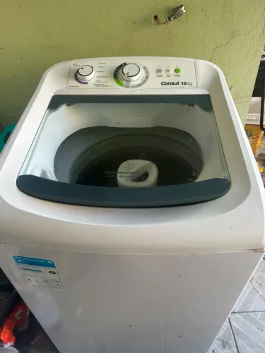 Máquina de lavar semi-nova