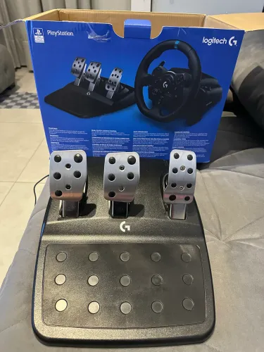 Volante gamer G-923 LOGITECH.
