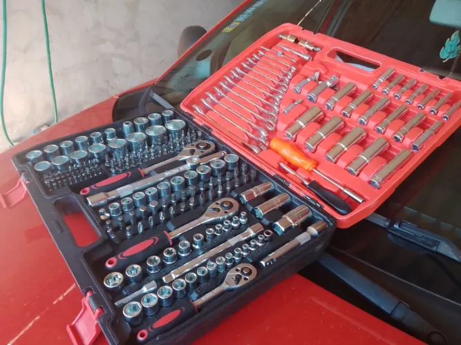Maleta de ferramentas 216 PCs 1/4-3/8-1/2 cv