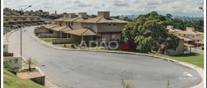 Excelente Sobrado em Condomínio Fechado - Próxima ao Passeio das Águas