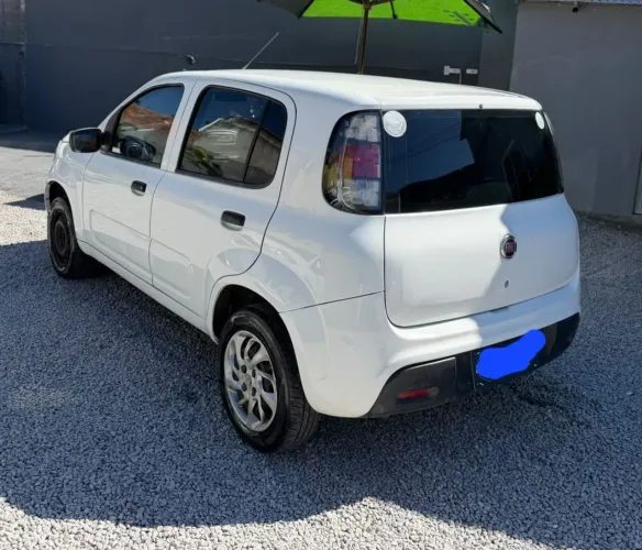 Fiat Uno Attractive 1.0 EVO Fire Flex 8V 5P 2021