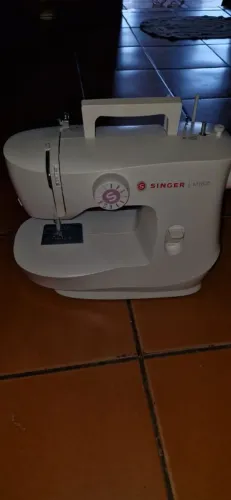 Maquina de costura singer