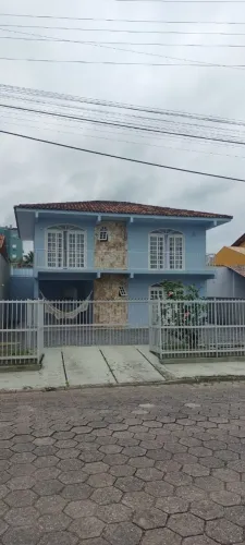 Alugo casa de Praia