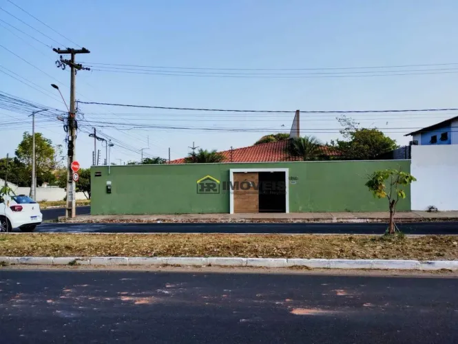 Casa Comercial para Aluguel na Zona Leste de Teresina/PI