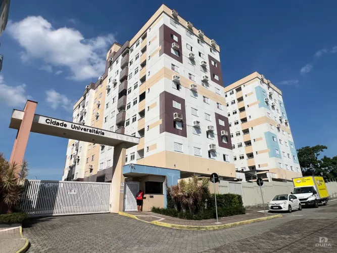 Apartamento semi mobiliado com 02 dormitórios