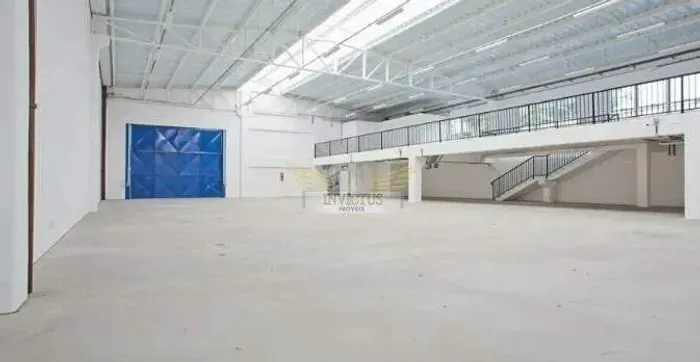 Galpão Comercial/Logístico de Alto Padrão para Locação, 969m² Suíssa, Ribeirão Pires/SP.