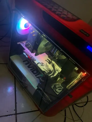 VENDE SE Pc GAMER COMPLETO COM TODOS OS PERIFERICOS, PRA SAIR RÁPIDO CHAMA CHAMA