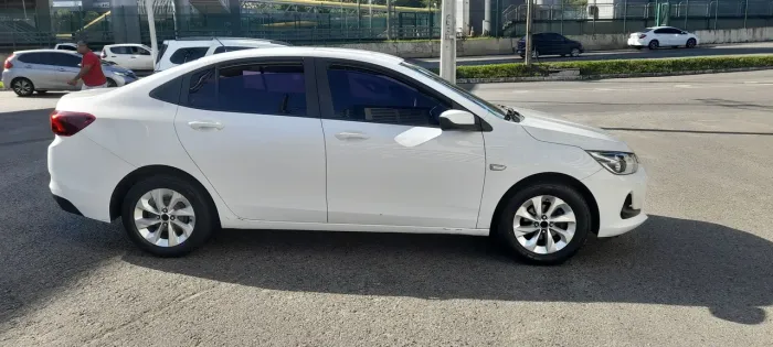 Chevrolet Onix Plus LTZ 1.0 12V TB Flex Mec. 4P 2021