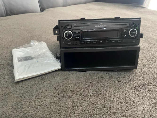 Rádio original Ônix e Prisma