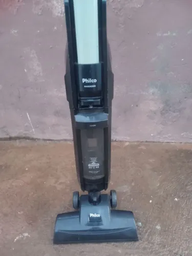 Aspirador de pó Philco funcionando
