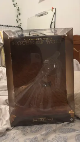 Monster high Caixa Clawdeen house of wolf