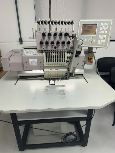 Maquina bordar industrial ZSK 1 cabeça com lantejoula