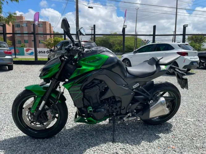 Kawasaki Z1000 R Edition