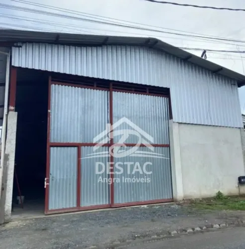 Galpão comercial a 200 metros da rodovia- 170 m2