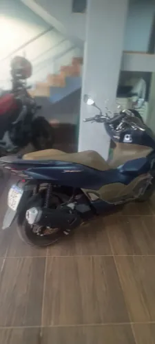 Vendo linda PCX 2024 ABS com apenas 11900 km valor 18 mil