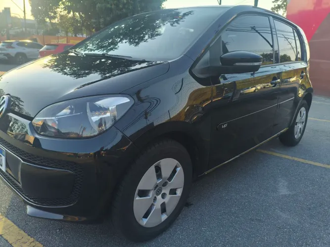 Volkswagen Up! Move 1.0 Total Flex 12V 5P 2015