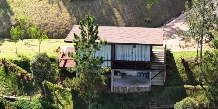 Vendo Cabana em Pedra Azul em Condominio com Terreno de 20.000 m²