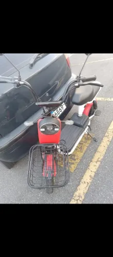 Vendo uma scooter elétrica