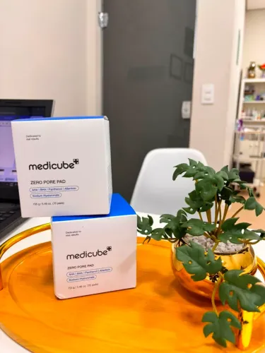 Medicube zero pore pad