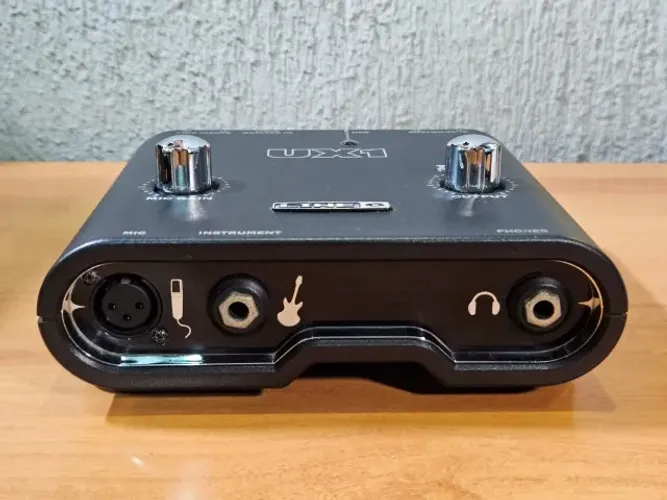 Interface Line 6 UX1