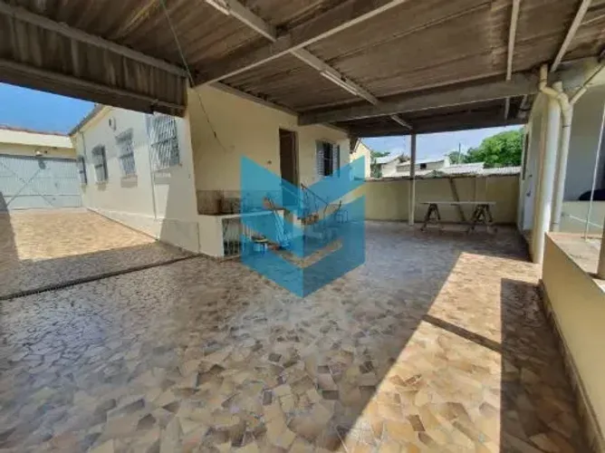 Casa com 3 dormitórios à venda, 200 m² - Vila Augusta - Sorocaba/SP