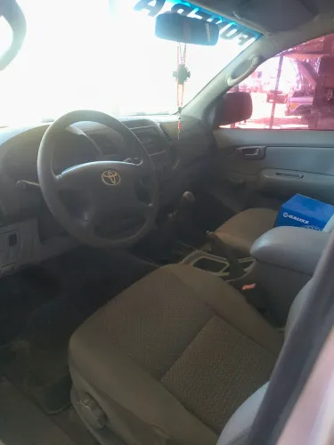 Toyota Hilux CD D4-d 4X4 2.5 16V 102cv TB Dies. 2008