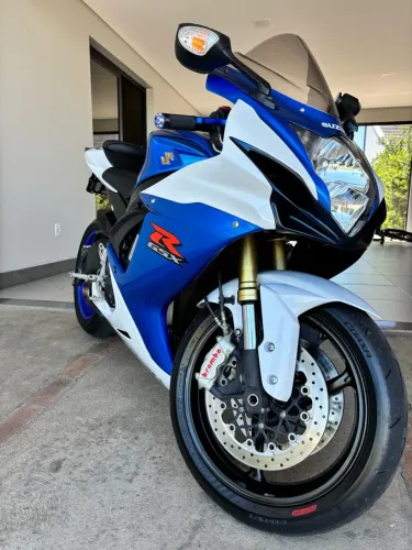 Srad 750 para pessoas exigentes