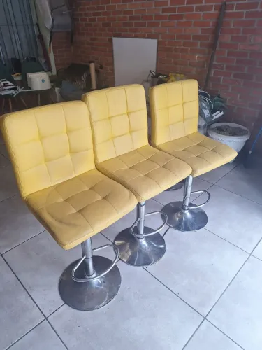 Banqueta com encosto