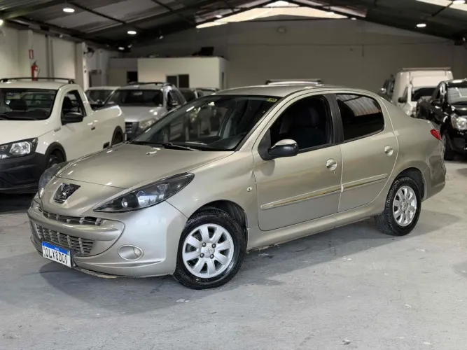Peugeot 207 XR Sport 1.4 Flex 8V 5P 2013