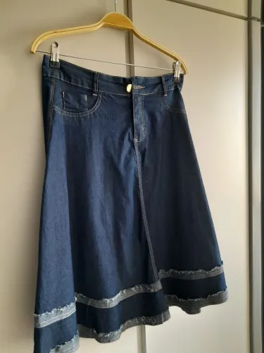 Saia jeans nova