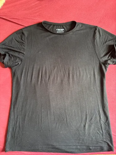 Camisa preta insider