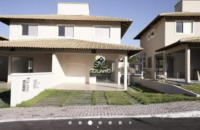 excelente casa em condomínio reúne conforto.