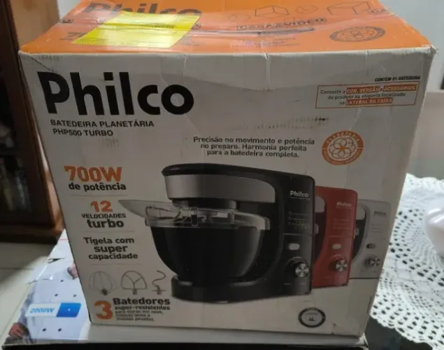 Batedeira Planetária Philco 4,5L 3 Batedores Turbo 700W Preta PHP500 - NOVA