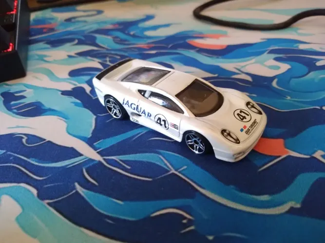 Hot Wheels - Jaguar XJ220 Gran Turismo - Loose (USADO)