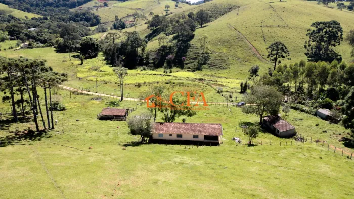 SÍTIO À VENDA EM CAMANDUCAIA/MG 5,4 HECTARES, BAIRRO DO MORRO
