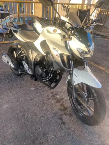 YAMAHA YS FAZER 250 2019 CONSERVADA