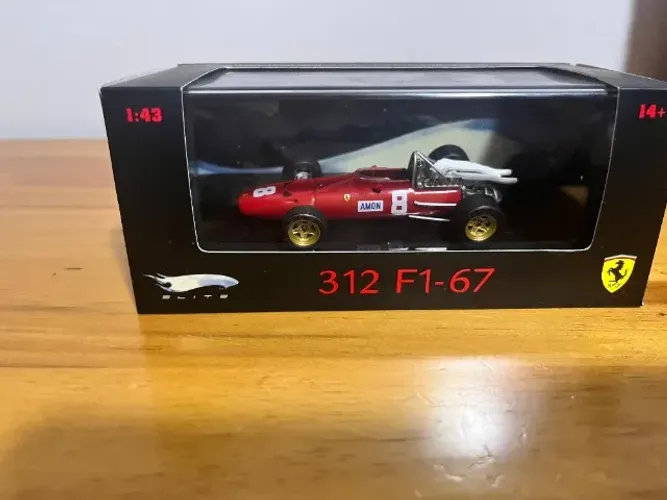 miniaturas ferrari hotwheels 1/43 