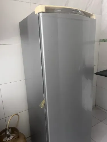 Geladeira cônsul gelo seco